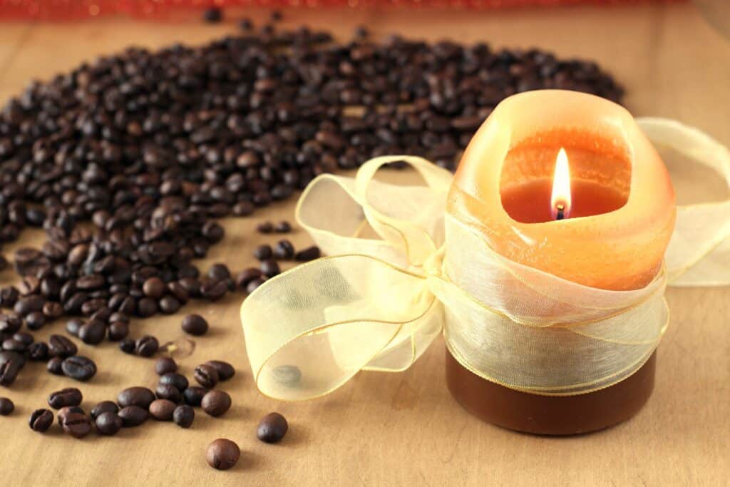 How to Make a Coffee Scented Candle